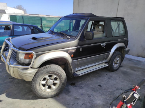 MITSUBISHI MONTERO (V20/V40) — автомобиль-донор на запчасти 