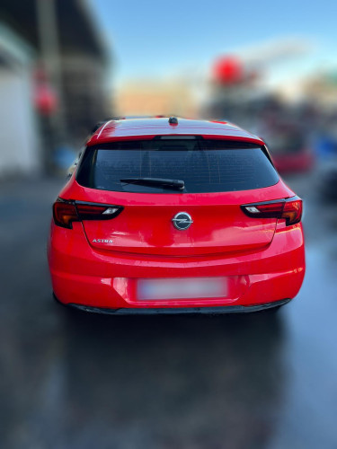 OPEL ASTRA K BERLINA 5P de segunda mano