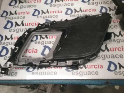 REJILLA PARAGOLPES DERECHA