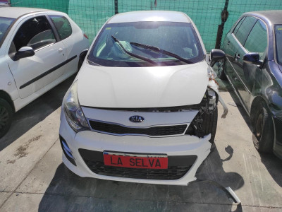 KIA RIO (UB)