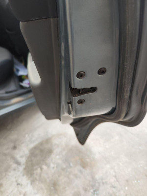 CERRADURA PUERTA DELANTERA IZQUIERDA