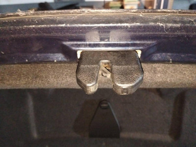 CERRADURA MALETERO / PORTON