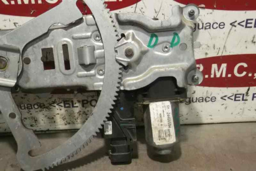 ELEVALUNAS DELANTERO DERECHO Opel CORSA C 