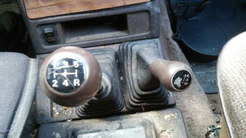  MITSUBISHI MONTERO (L040) 