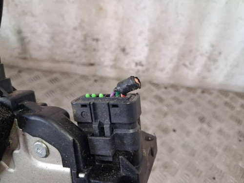 CERRADURA PUERTA DELANTERA IZQUIERDA 