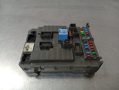  CAJA RELES / FUSIBLES CITROEN C8 