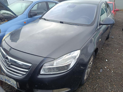 OPEL INSIGNIA BERLINA
