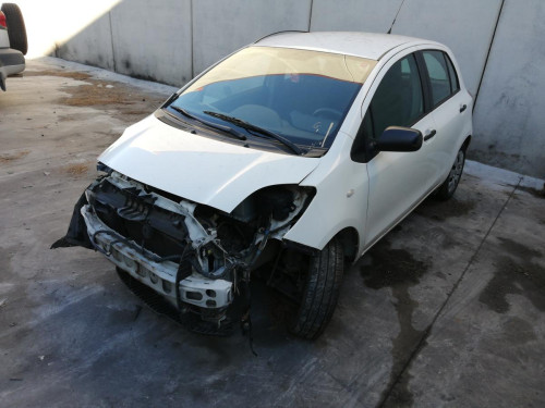 TOYOTA YARIS (KSP9/SCP9/NLP9) — vehículo donante para recambios 