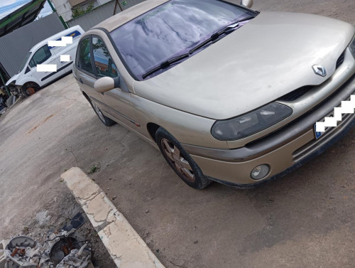  RENAULT LAGUNA (B56) 