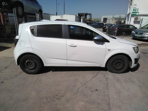  CHEVROLET AVEO BERLINA 