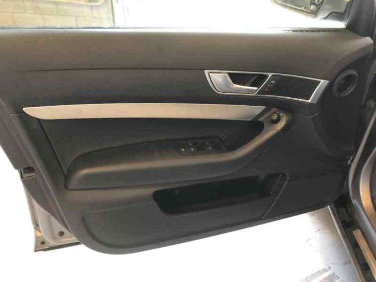 AUDI A6 AVANT (4F5)