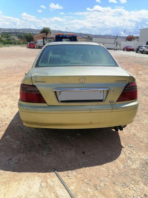 HONDA ACCORD BERLINA (CG7-9/CH1-7)