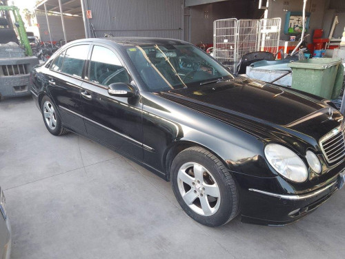 MERCEDES-BENZ CLASE E (BM 211) BERLINA — vehículo donante para recambios 