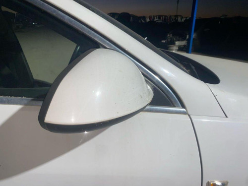  OPEL INSIGNIA BERLINA 