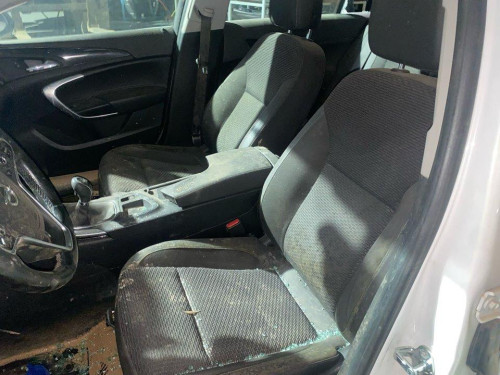  OPEL INSIGNIA BERLINA 