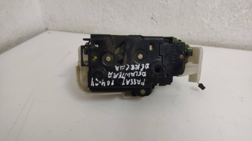 CERRADURA PUERTA DELANTERA DERECHA VOLKSWAGEN PASSAT BERLINA (3B3) 