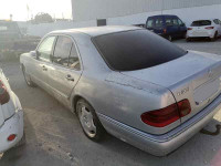 MERCEDES-BENZ CLASE E (BM 210) BERLINA