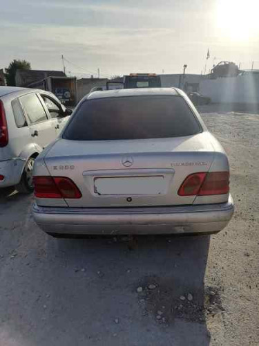 MERCEDES-BENZ CLASE E (BM 210) BERLINA — автомобиль-донор на запчасти 