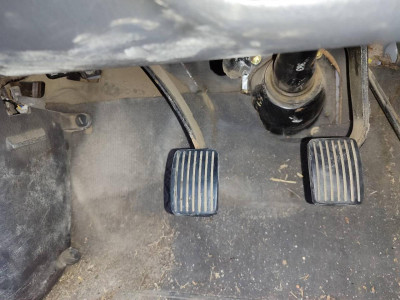 PEDAL EMBRAGUE