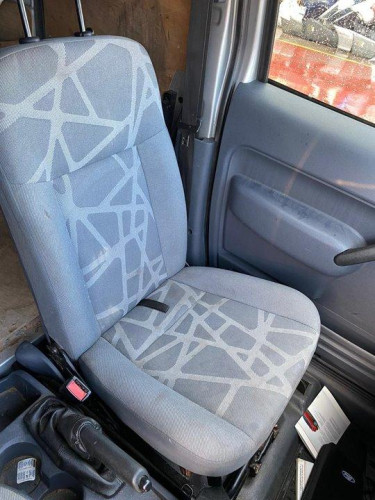 FORD TRANSIT CONNECT (TC7) — vehículo donante para recambios 