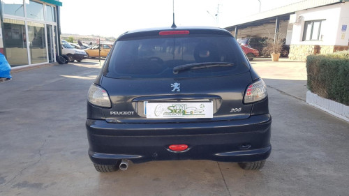 Peugeot 206 Berlina 4-pt. (09.2006->) — автомобиль-донор на запчасти 