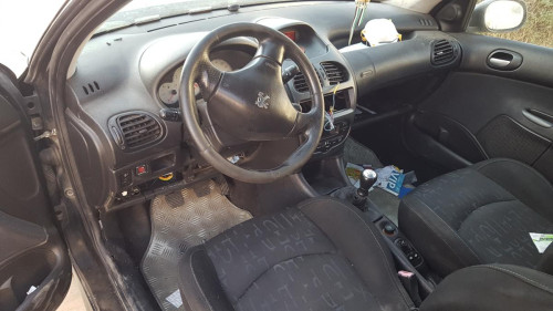 Peugeot 206 Berlina 4-pt. (09.2006->) — автомобиль-донор на запчасти 