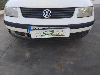 PARAGOLPES DELANTERO Volkswagen Passat Berlina (3A2)(09.1993->)