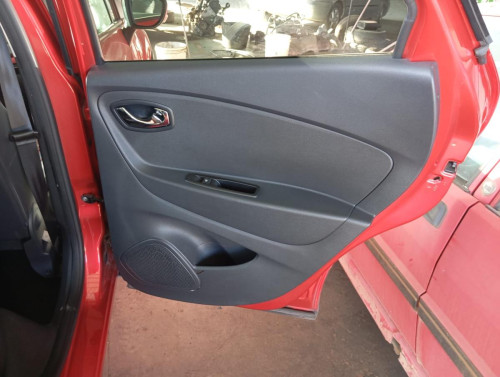  GUARNECIDO PUERTA TRASERA DERECHA RENAULT CAPTUR I 