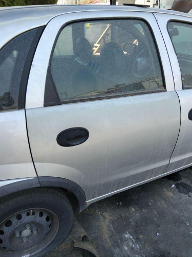 PUERTA TRASERA DERECHA Opel CORSA C 