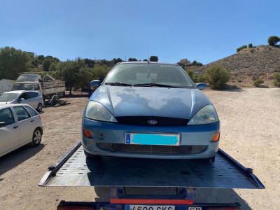 FORD FOCUS BERLINA (CAK)