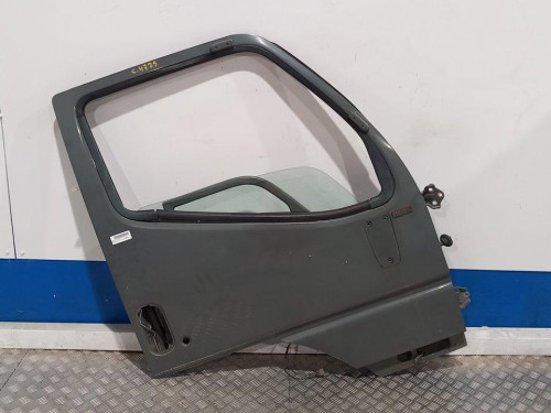 PUERTA DELANTERA DERECHA Mitsubishi CANTER 