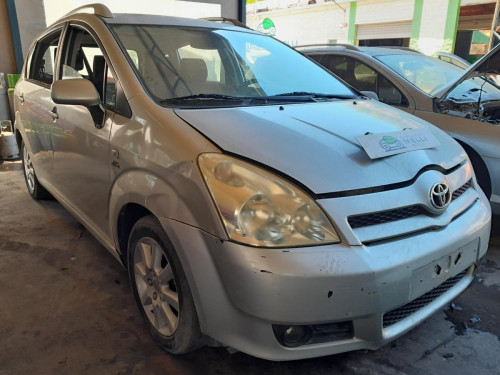  TOYOTA COROLLA VERSO (R1) 