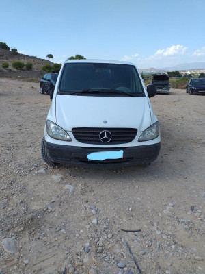 MERCEDES-BENZ VITO BASIC-KOMBI (639)
