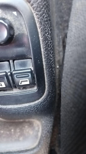 MANDO ELEVALUNAS DELANTERO DERECHO Peugeot 206 (1998->) Peugeot 206 (1998->) 