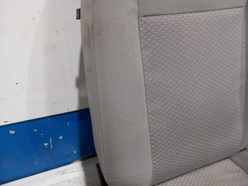  ASIENTO DELANTERO DERECHO 