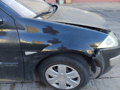 ALETA DELANTERA DERECHA Renault Megane II Berlina 5P (10.2002->)