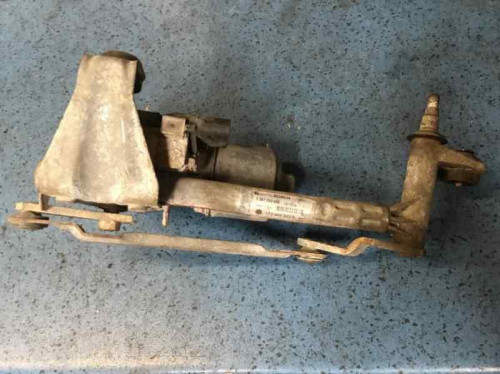 BRAZO LIMPIA DELANTERO IZQUIERDO 