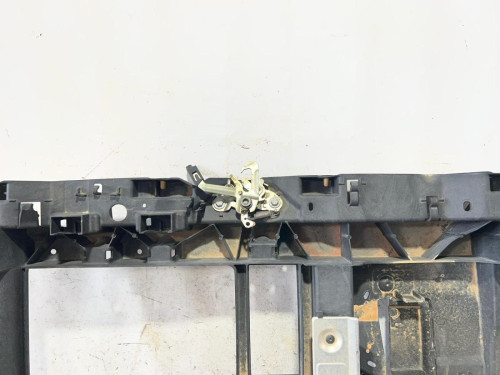 PANEL FRONTAL 