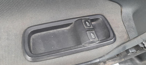 MANDO ELEVALUNAS DELANTERO IZQUIERDO Ford FIESTA (CB1) 