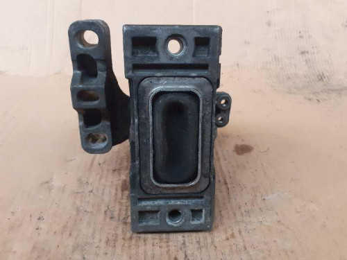  SOPORTE MOTOR DERECHO 
