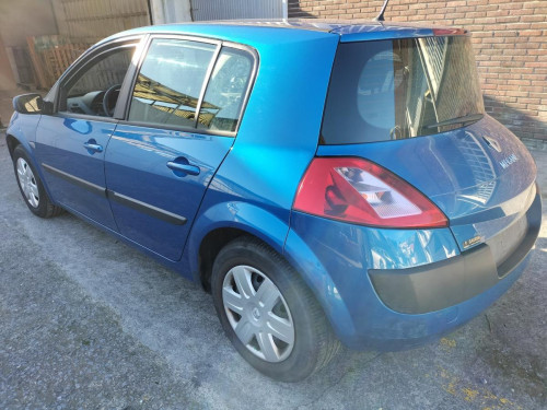  RENAULT MEGANE II BERLINA 5P 