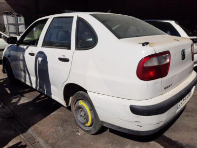 SEAT CORDOBA BERLINA (6K2)
