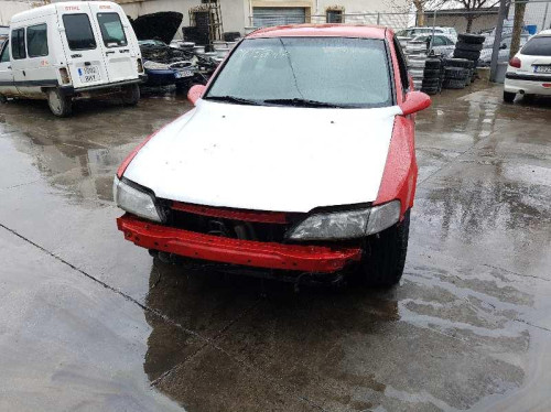  OPEL VECTRA B BERLINA 