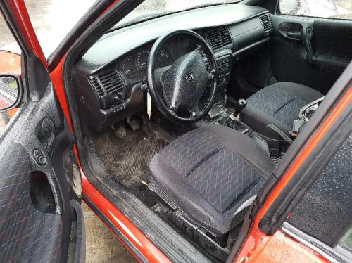  OPEL VECTRA B BERLINA 