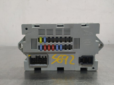CAJA RELES / FUSIBLES, Jaguar, XF
