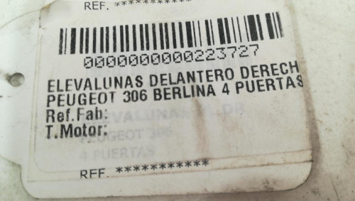  ELEVALUNAS DELANTERO DERECHO 
