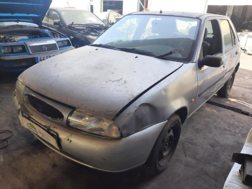  FORD FIESTA BERLINA 
