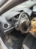 RENAULT CLIO III — vehículo donante para recambios 