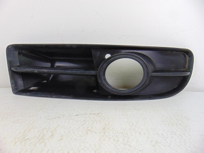 REJILLA PARAGOLPES DERECHA, AUDI, A4 AVANT (8E)