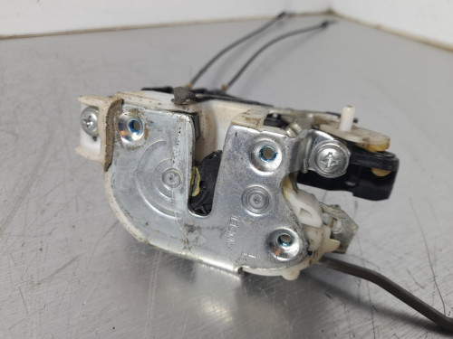 CERRADURA PUERTA TRASERA IZQUIERDA Mitsubishi LANCER BERLINA (CY0) 